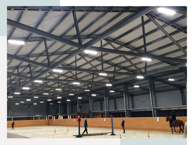 Строительство конных манежей от 656 руб в Томск
