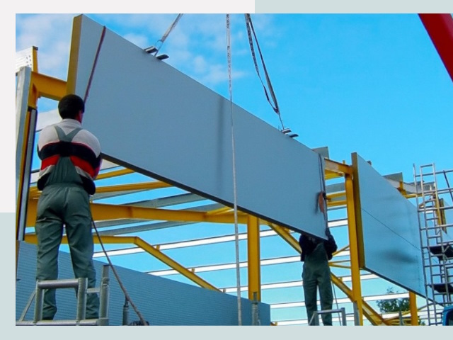 Монтаж сэндвич-панелей в Томске от 656 руб.